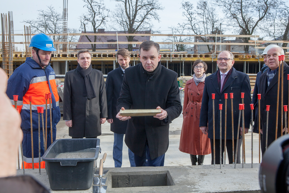Photo of Akt erekcyjny pod mediatekę wmurowany