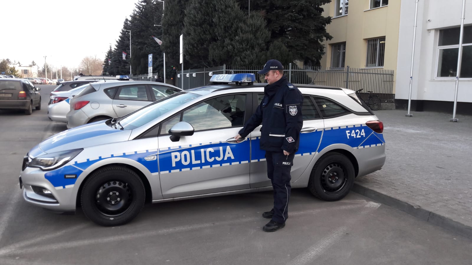 Photo of Nowy radiowóz trafił do komisariatu w Wolborzu