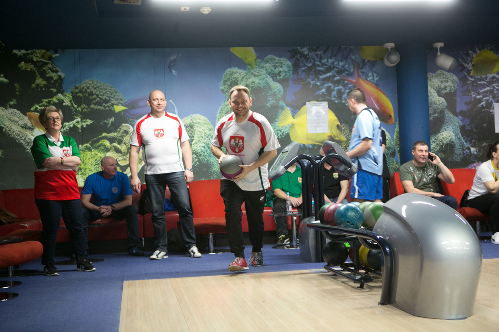 Photo of Samorządowcy zagrali w kręgle