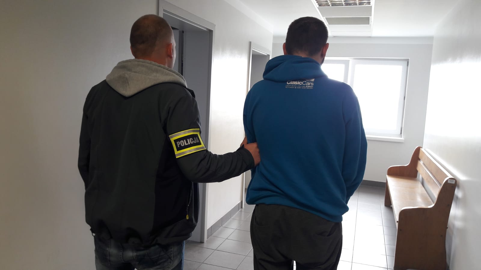 Photo of Diler trafił za kratki