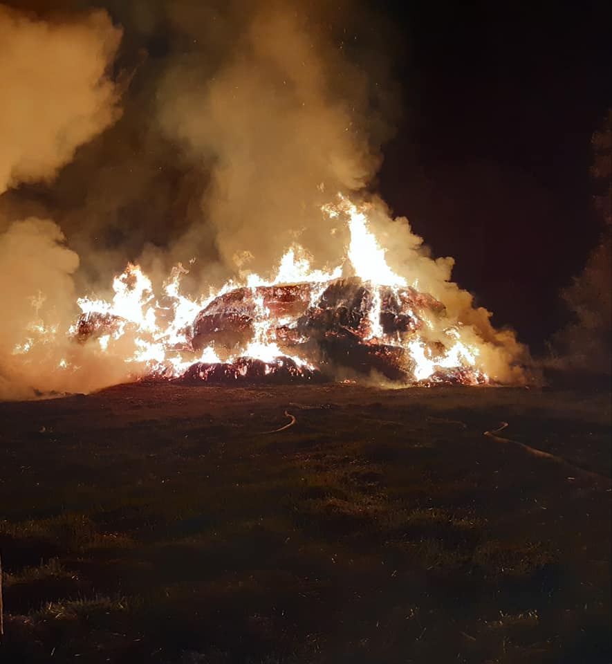 Photo of Pożar sterty słomy