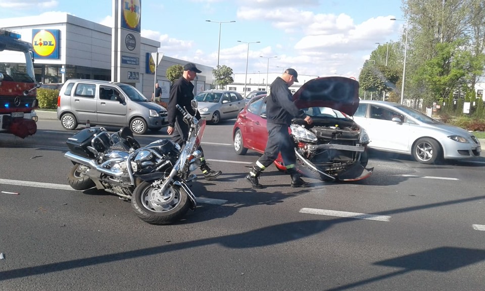 Photo of Zderzenie osobówki i motocykla