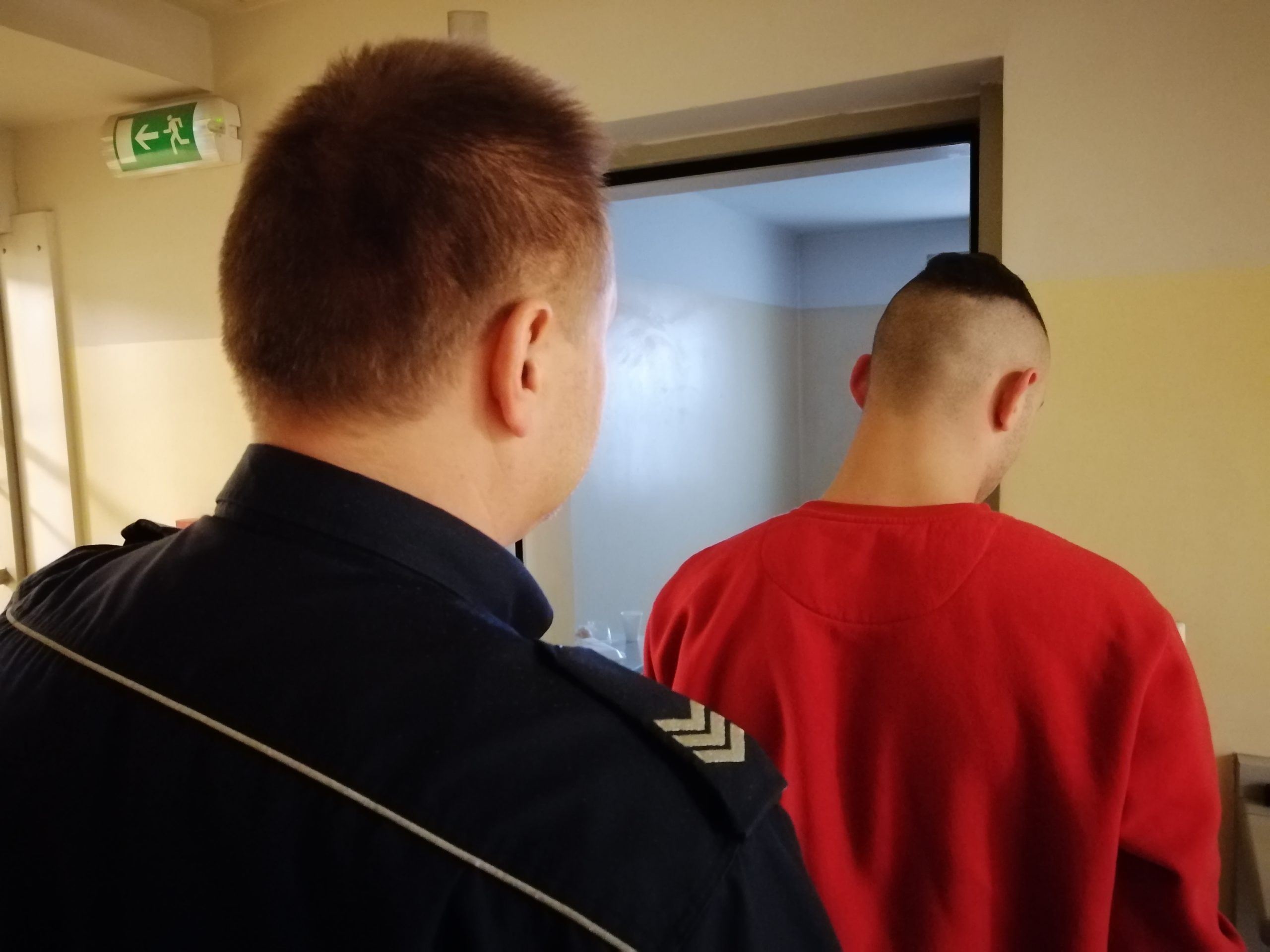 Photo of Napadli na przechodnia. Nie unikną kary za rozbój