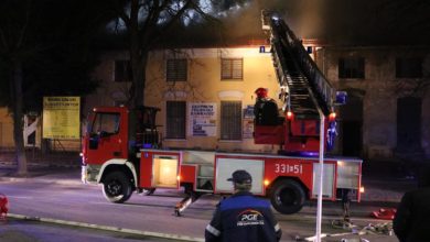 Photo of Piotrków: Pożar w budynku byłego ”Metalplastu” – ZDJĘCIA, FILM