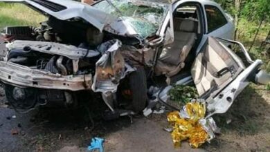 Photo of Pijany 17-latek wiózł oplem 12-latka. Jazda zakończyła się na drzewie