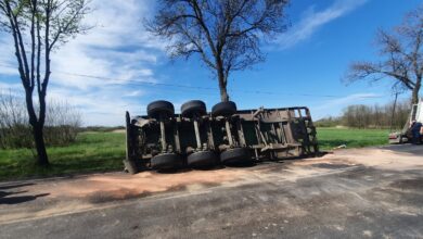 Photo of Cysterna przewróciła się do rowu