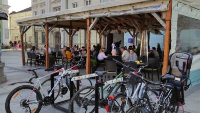 Photo of Ogródki na starówce wreszcie zapełniają się klientami