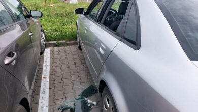 Photo of Policjanci uratowali półrocznego chłopca z zatrzaśniętego samochodu