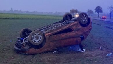 Photo of Jazda zakończona dachowaniem na polu. Kierowca miał prawie 3 promile