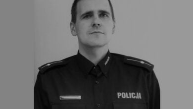 Photo of Zmarł policjant posterunku w Rozprzy. Miał zaledwie 37 lat