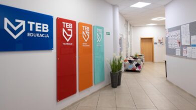 Photo of Zaledwie dwie szkoły w Piotrkowie przyjazne środowiskom LGBTQ+