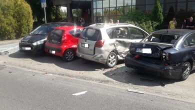 Photo of Staranował pięć samochodów bo… zaatakowała go pszczoła (lub osa)