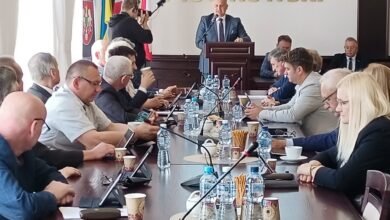 Photo of Rada Powiatu przedłużyła działalność Ośrodka Zdrowia w Gorzkowicach