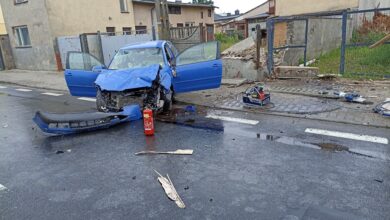 Photo of W Srocku osobówka zderzyła się z wozem strażackim