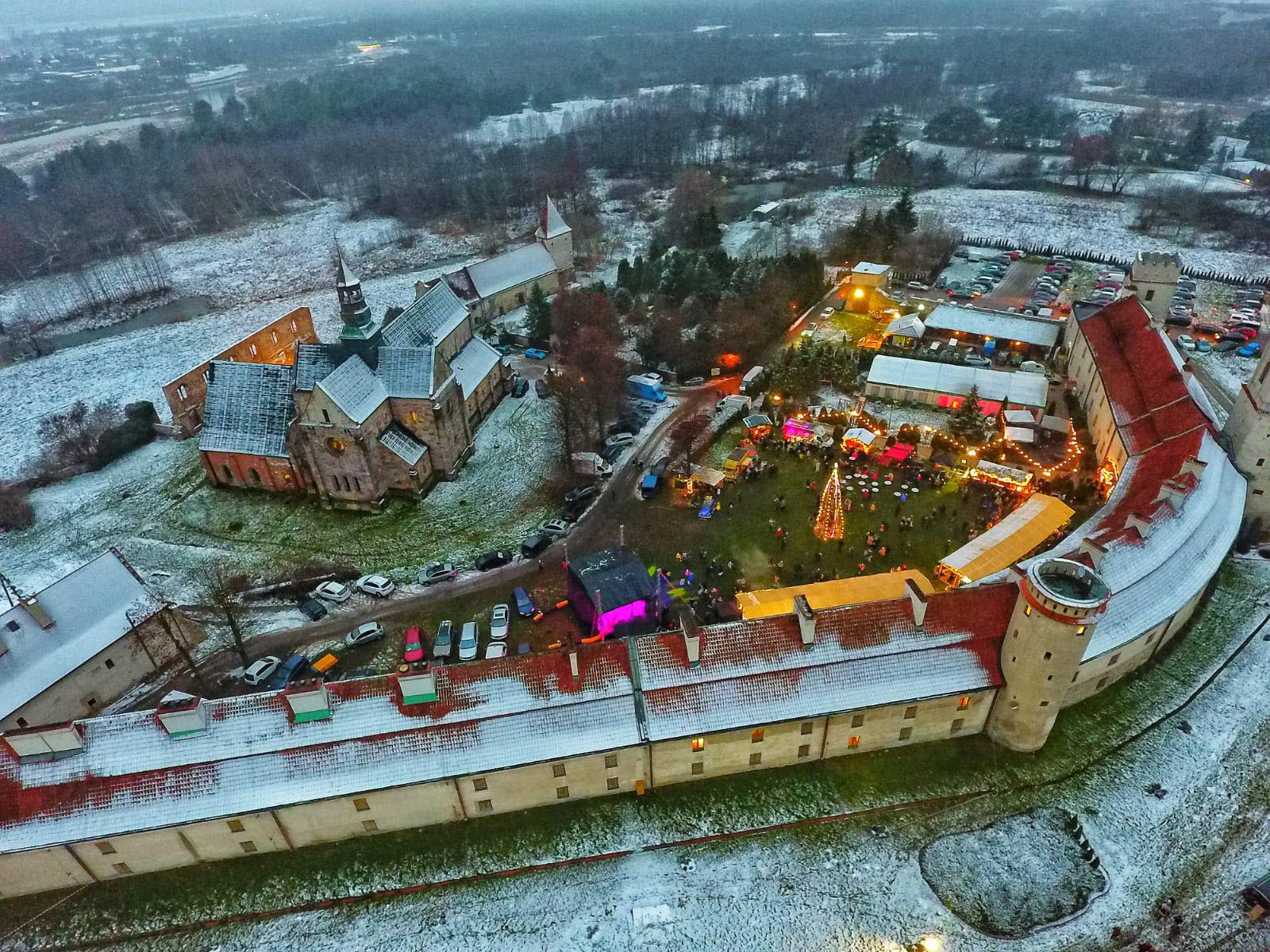 Photo of „Świąteczna opowieść u Cystersów” – ZDJĘCIA Z DRONA