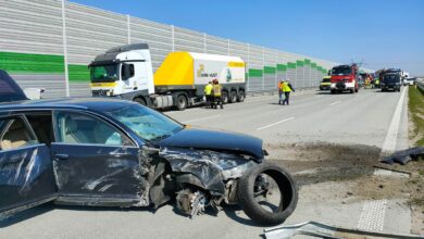 Photo of Wypadek ciężarówki i 2 samochodów osobowych na A1 pod Piotrkowem