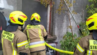 Photo of W Poniatowie palił się pustostan