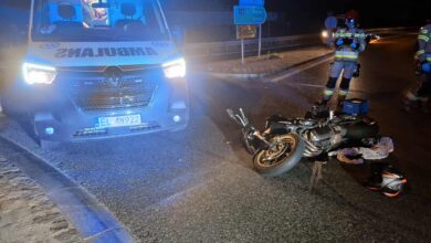 Photo of Zderzenie motocyklisty z osobówką. Jedna osoba ranna – FILM