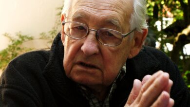 Photo of Nadchodzi Rok Andrzeja Wajdy – przypominamy, co łączyło reżysera z Piotrkowem