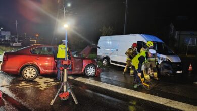 Photo of Zderzenie dwóch pojazdów na DK12. Dwie osoby poszkodowane