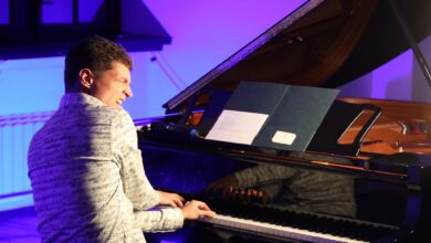 Photo of Chopinowski czar w Piotrkowie: Maciej Tubis zachwycił publiczność!