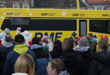 Photo of Żółto-niebieski konwój przyjedzie dziś do Piotrkowa. RMF FM rozda choinki i prezenty w Rynku Trybunalskim