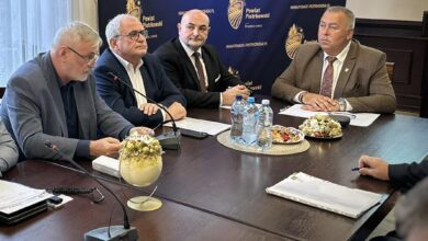 Photo of Powiat piotrkowski w pogotowiu. Posiedzenie sztabu kryzysowego po znalezieniu martwego dzika