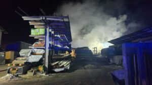 Nocny pożar w tartaku