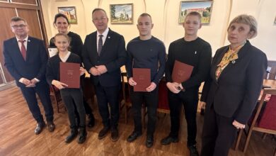 Photo of Burmistrz Wolborza wręczył stypendia