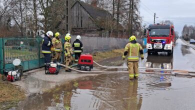 Photo of Silne roztopy zalały drogę w Kłudzicach