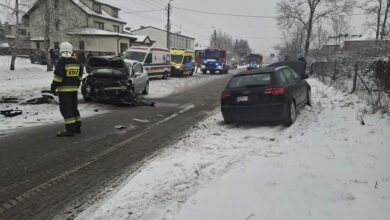 Photo of Trzy samochody zderzyły się Bujnach. Ranne 11-letnie dziecko