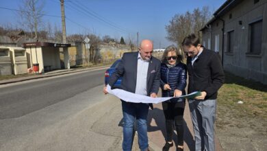 Photo of „Droga przebiega przez prywatne działki”. Wicestarosta Tokarski zapowiada porządki i nowe inwestycje drogowe w powiecie