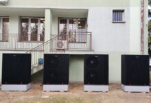 Photo of Urząd Gminy Gorzkowice stawia na ekologię. Trwa montaż nowoczesnych pomp ciepła