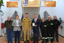 Photo of Strażacy dbają o bezpieczeństwo mieszkańców. Darmowe czujniki czadu tym razem w Gminie Aleksandrów