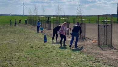 Photo of Gazomia Stara: wspólnymi siłami powstaje nowe boisko przy szkole