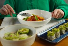 Photo of Mindful eating, czyli jak jeść uważnie w świecie pełnym rozpraszaczy?