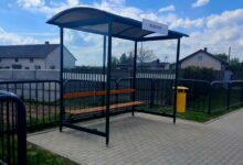 Photo of Komfort i bezpieczeństwo w gminie Grabica – nowe wiaty przystankowe już służą mieszkańcom