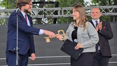 Photo of Studenci odebrali klucz do bram miasta i przejęli władzę nad Piotrkowem. Ruszyły Juwenalia 2026