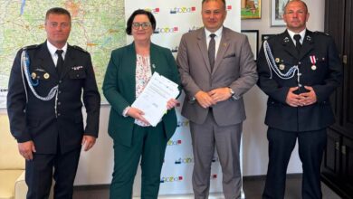 Photo of To już pewne – Sulejów zyska nowe szlaki, wieżę widokową i wóz strażacki. Właśnie podpisano umowy