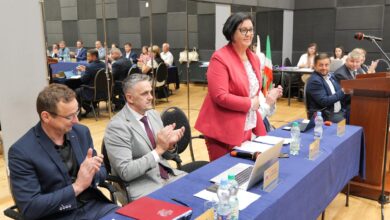 Photo of Burmistrz Dorota Jankowska z wotum zaufania i absolutorium. Zielone światło od Rady Miejskiej w Sulejowie