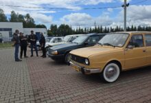 Photo of Klasyki na kołach i lekcja bezpiecznej jazdy. Wyjątkowy piknik motoryzacyjny w Piotrkowie