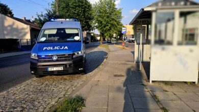 Photo of Błyskawiczna reakcja piotrkowskich policjantów uratowała życie 3-latka