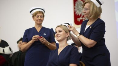 Photo of Trzecie czepkowanie w historii Akademii Piotrkowskiej. 11 nowych pielęgniarek gotowych do pracy!