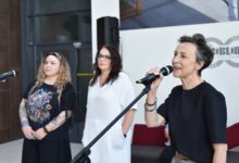 Photo of Wernisaż wystaw „Ciało mówi” Iwony Oryńskiej i „Strażnicy Snu” Anny Krasoń-Skibickiej