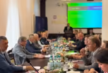 Photo of Sesja Rady Powiatu. Łatwiejszy transport i remont w DPS w Łochyńsku oraz nowe pieniądze na drogi