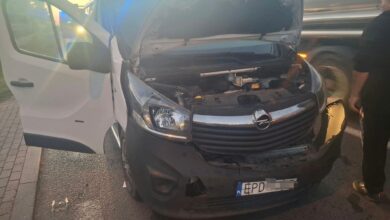 Photo of Na DK74 w Gomulinie zderzyły się dwa samochody. Jedna osoba trafiła do szpitala