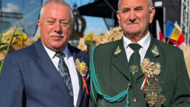 Photo of Zbigniew Skrzek wyróżniony tytułem „Za Zasługi dla Powiatu Piotrkowskiego”