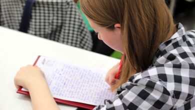 Photo of Jak zapisać się na studia administracja w Łodzi? Rekrutacja online w AHE dla mieszkańców Piotrkowa i regionu