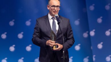 Photo of Dariusz Klimczak: Nie wystarczy kreślić wielkich wizji. Trzeba je zamieniać w rzeczywistość